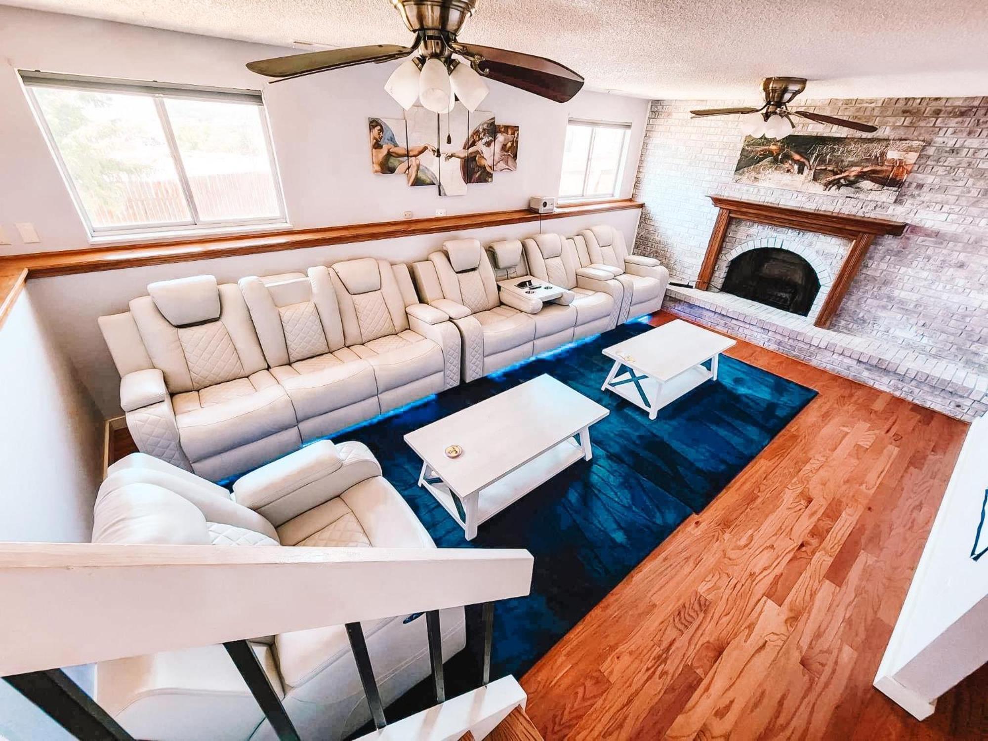 Villa Theater Pet Friendly Near Af Academy Peaceful